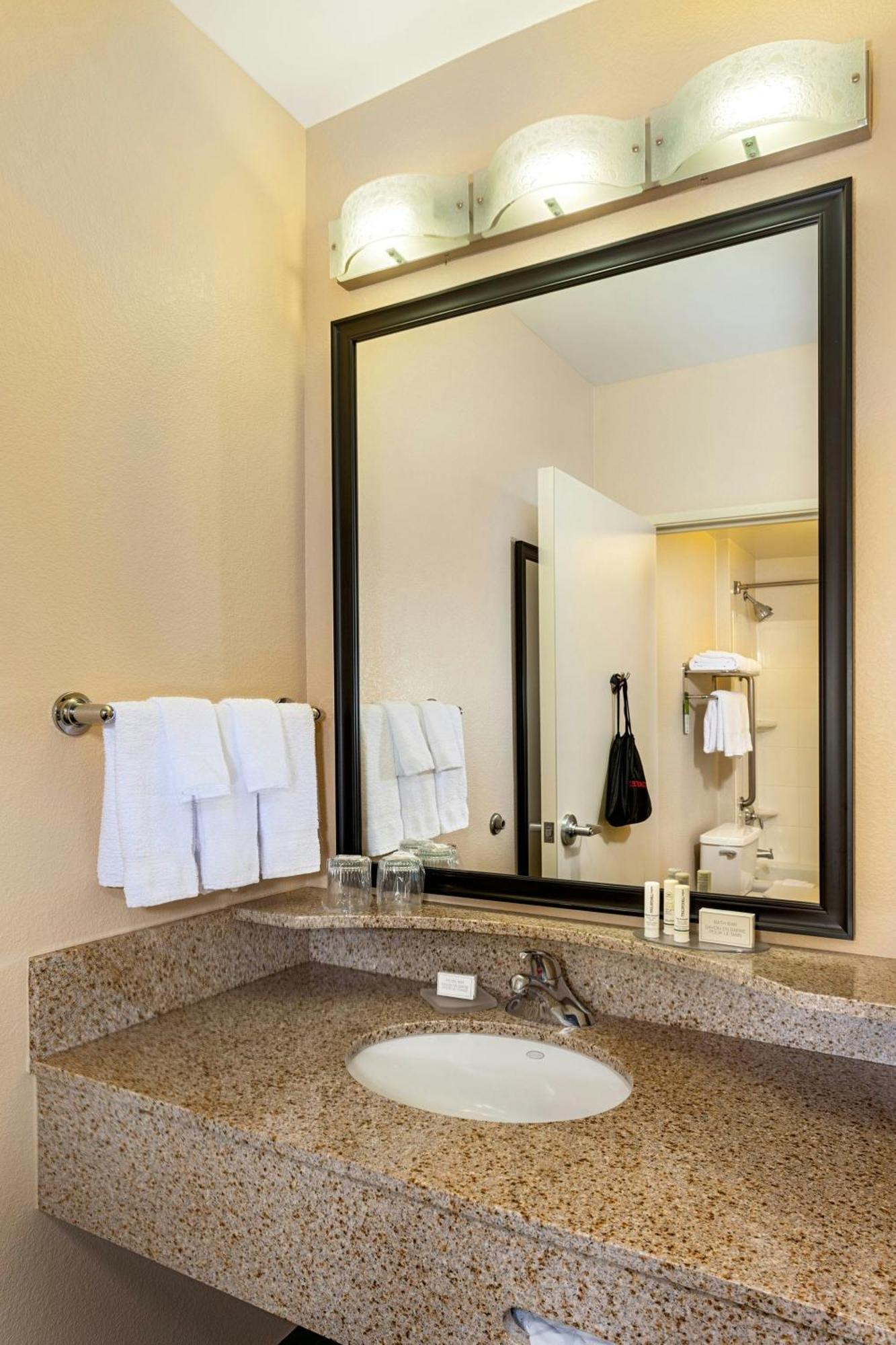 Springhill Suites By Marriott Modesto Exteriör bild
